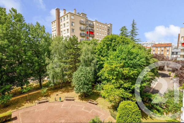Appartement F1 à vendre  1 pièce - 32,89 m 2   MONTROUGE  - 92