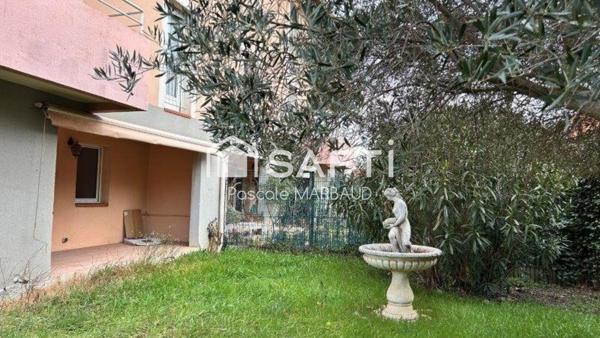 Magnifique T3 de 62 m² en rez-de-chaussée avec jardin privatif, terrasses, cave,  garage + parking sécurisé.