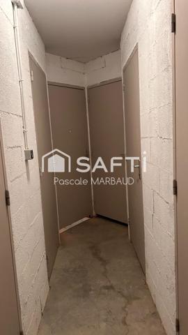 Magnifique T3 de 62 m² en rez-de-chaussée avec jardin privatif, terrasses, cave,  garage + parking sécurisé.