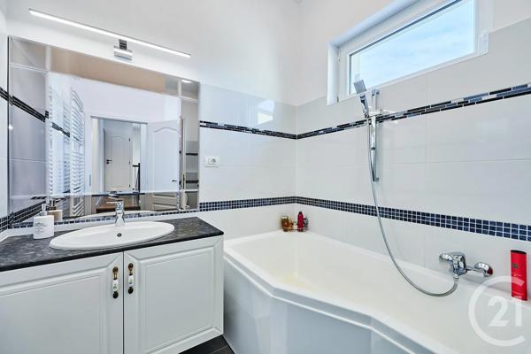 Maison à vendre  5 pièces - 188 m 2   LISIEUX  - 14