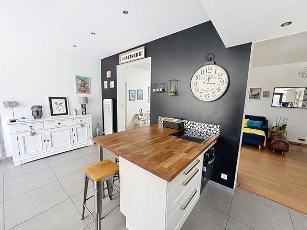 ST SEBASTIEN SUR LOIRE - Maison 4 chambres, de plain pied, jardin, garage et piscine - transports et commerces