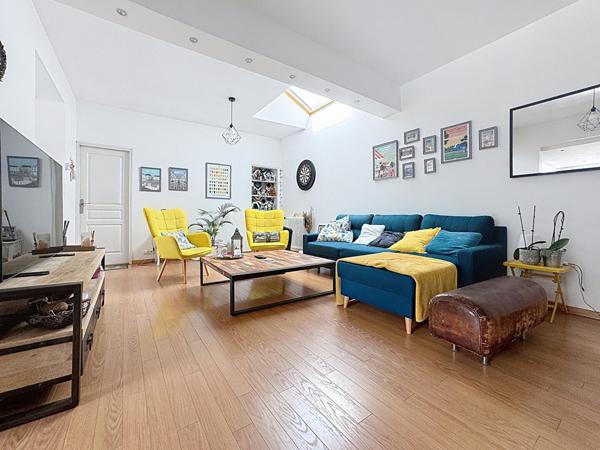 ST SEBASTIEN SUR LOIRE - Maison 4 chambres, de plain pied, jardin, garage et piscine - transports et commerces