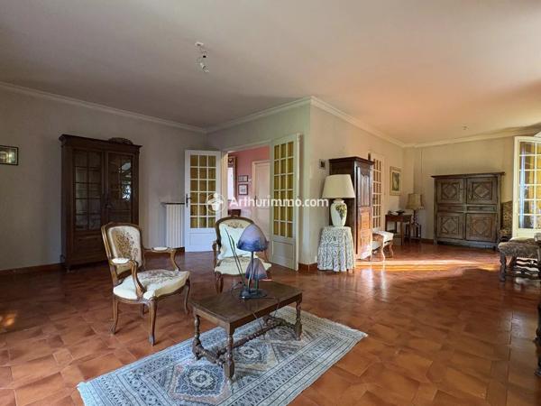 Vente                                                      Maison
                        
                     4 pièces                      125 m2                     à Albi