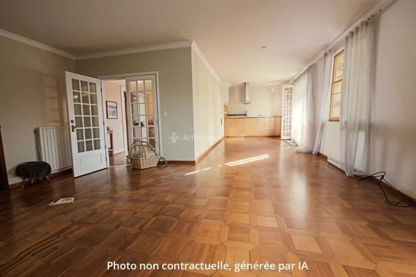Vente                                                      Maison
                        
                     4 pièces                      125 m2                     à Albi