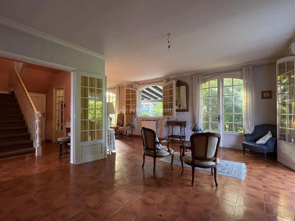 Vente                                                      Maison
                        
                     4 pièces                      125 m2                     à Albi