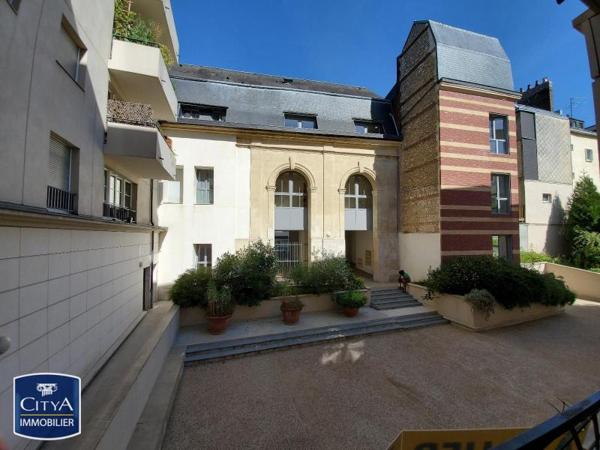 Appartement à louer 3 pièces 85.1m²