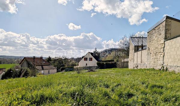 Terrain de 1 048 m²
