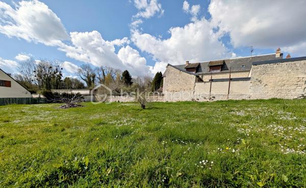 Terrain de 1 048 m²