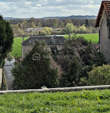 Terrain de 1 048 m²