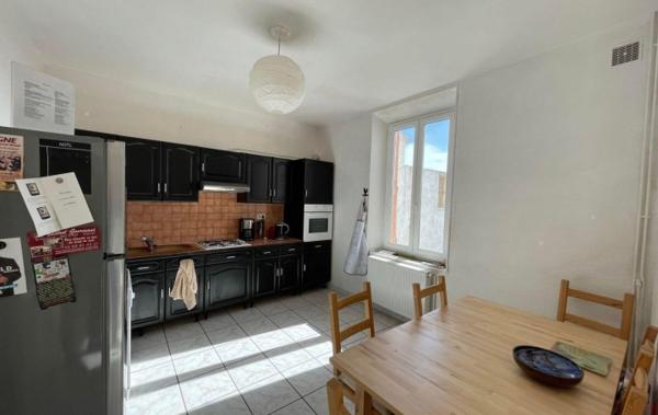 Vente Maison Avec cour - terrasse et appartement rénové(e) Homps   