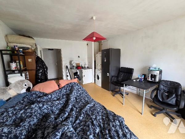VENTE  YVETOT, appartement en copropriété de 30,47m² : entrée, pièce de vie une place de parking,