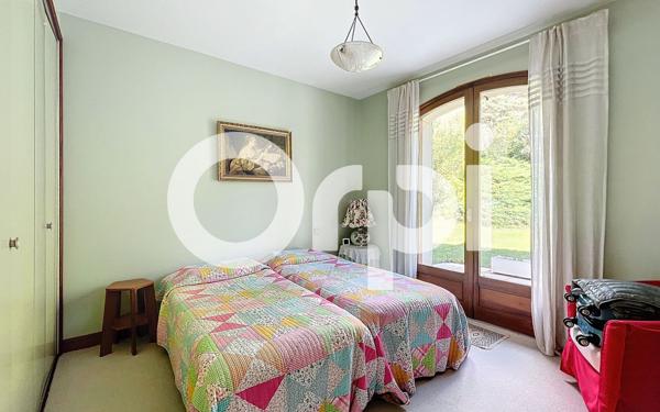 Maison à vendre    8 pièces •  Aubazines