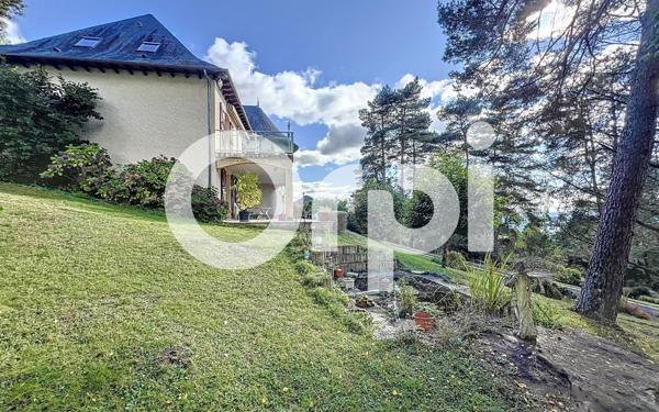 Maison à vendre    8 pièces •  Aubazines