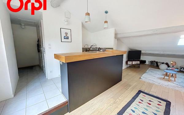 Appartement à vendre    2 pièces • 58 m2 Lyon 1