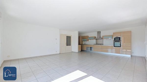 Appartement T3 104 m2 Garage Triple Cave Proche Centre