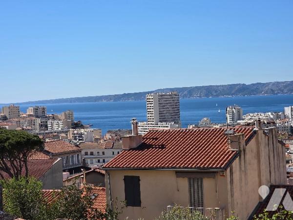 Appartement T3 de 67m2 (Carrez, VIAGER) AVEC VUE MER EXCEPTIONNELLE, quartier St-Victor (7e)