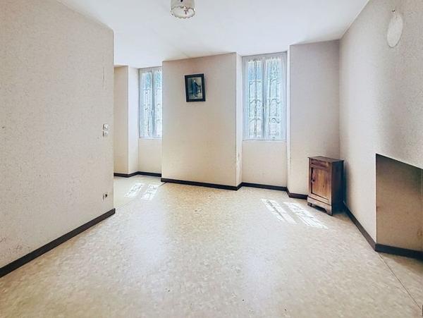 Maison à vendre 129 600 € Saint-Aigulin 3 p 89 m² DPE