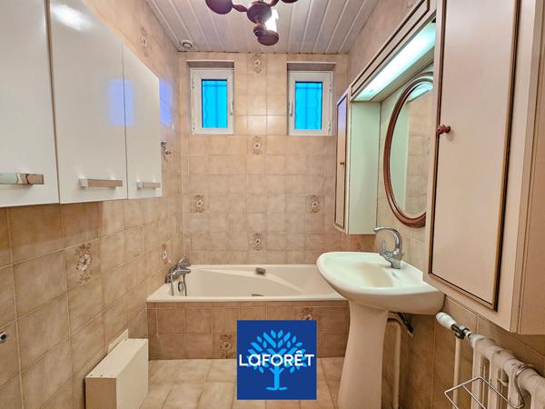 Achat maison près de VENISSIEUX - 5 pièce(s) - 121 m² - 350 000 €