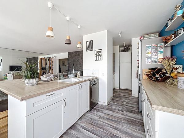 Appartement Suresnes 3 pièce(s) 93 m2