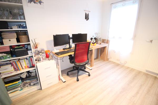 Limeil-Brévannes (94450) Proche mairie : Appartement F4 dernier étage avec balcon