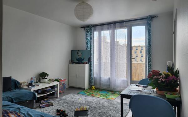 Appartement à vendre    1 pièce • 27,12 m2 Le Bourget