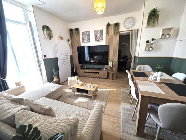 Immeuble
                                                                                                                                                
                                                                                                                                                
                                                                                                                                                
                                                    
                                                                                                                                                                                                                                                                                                                        230  m²                                                                                                                                                                                                         1 etage(s)