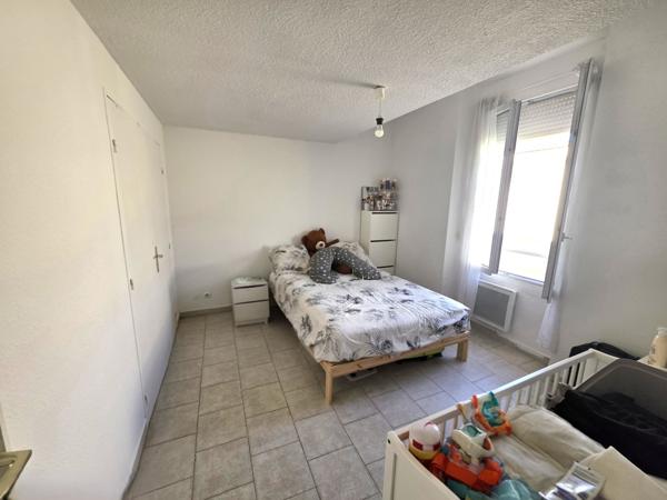 Immeuble
                                                                                                                                                
                                                                                                                                                
                                                                                                                                                
                                                    
                                                                                                                                                                                                                                                                                                                        230  m²                                                                                                                                                                                                         1 etage(s)