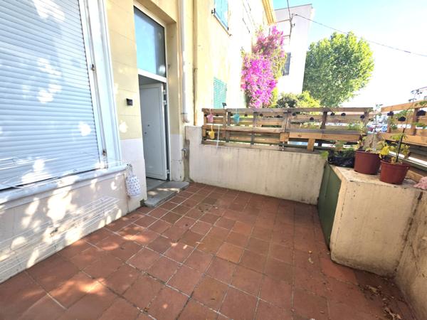 Immeuble
                                                                                                                                                
                                                                                                                                                
                                                                                                                                                
                                                    
                                                                                                                                                                                                                                                                                                                        230  m²                                                                                                                                                                                                         1 etage(s)