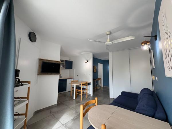 Appartement T2 vue sur le portbde plaisance