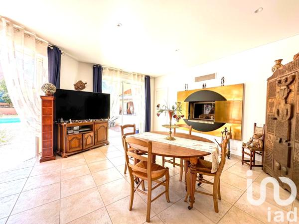Maison à vendre 5 pièces 203 m² Roquebrune-sur-Argens