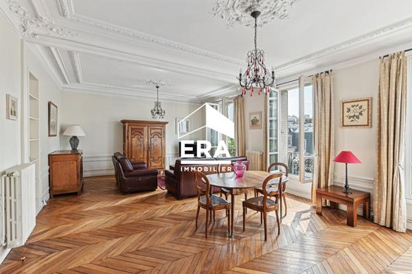 Appartement Paris 4 pièce(s) 111.66 m2