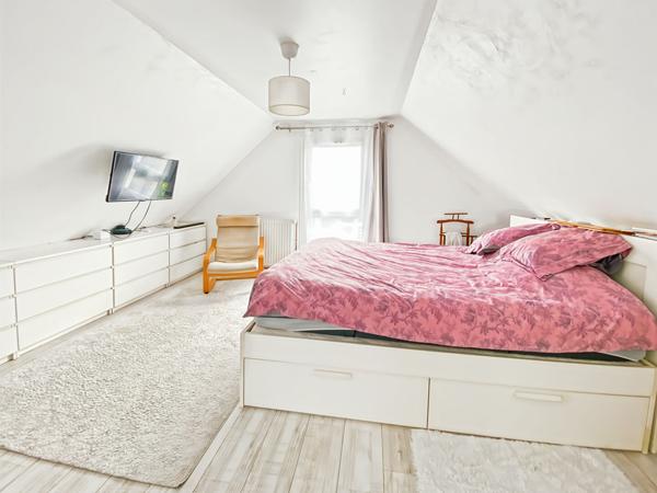 À Vendre Charmante Maison à VAUREAL 5 pièces 91 m² ? Terrain exposé Sud-Ouest