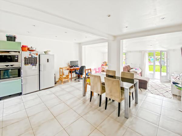 À Vendre Charmante Maison à VAUREAL 5 pièces 91 m² ? Terrain exposé Sud-Ouest