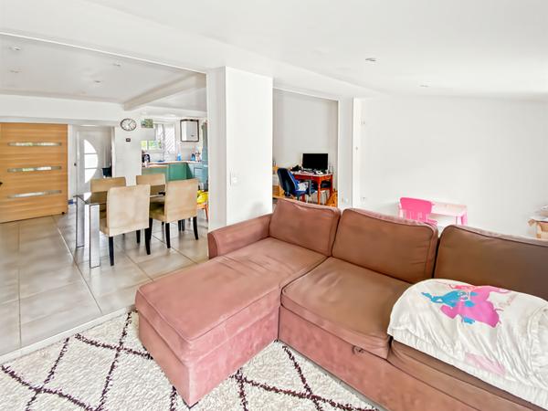 À Vendre Charmante Maison à VAUREAL 5 pièces 91 m² ? Terrain exposé Sud-Ouest