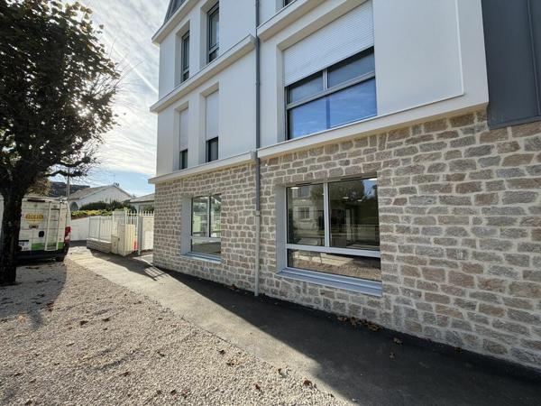 25,7 M² DE CONFORT ET DE LUMINOSITÉ – VOTRE PROCHAIN BUREAU EST ICI !