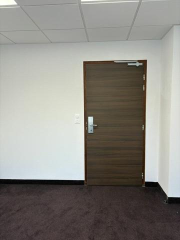 25,7 M² DE CONFORT ET DE LUMINOSITÉ – VOTRE PROCHAIN BUREAU EST ICI !
