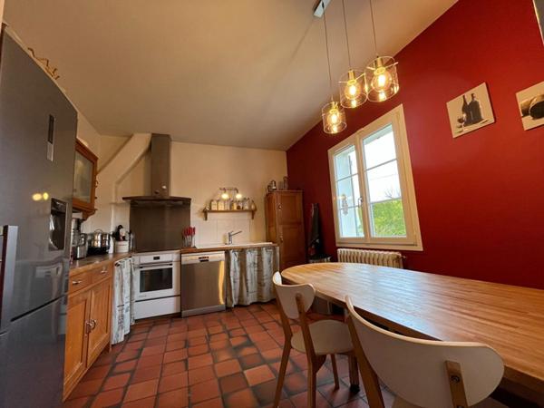 CREPY EN VALOIS - MAISON 5 CHAMBRES 198 m², Rue d'Hazemont