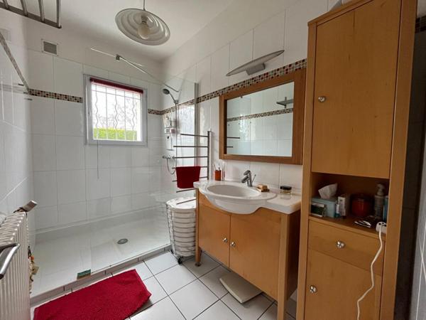 CREPY EN VALOIS - MAISON 5 CHAMBRES 198 m², Rue d'Hazemont