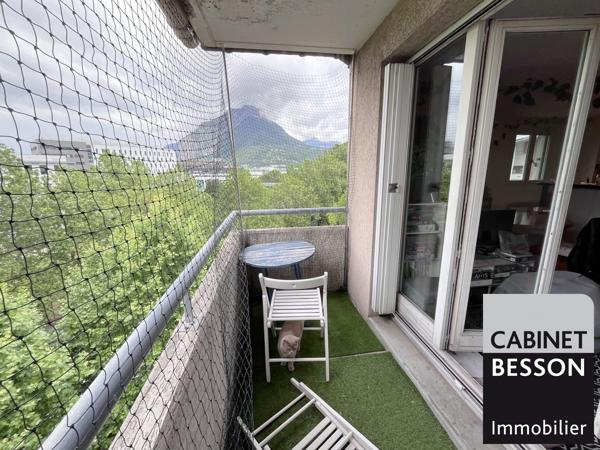 GRENOBLE EUROPOLE / GARE - 2 pièces de 49m² au 5ème étage - Ascenseur - Ravalement voté et payé *** EXCLUSIVITÉ *** Visite : Xavier MAGNIN 06 89 12 54 61