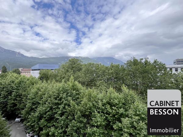 GRENOBLE EUROPOLE / GARE - 2 pièces de 49m² au 5ème étage - Ascenseur - Ravalement voté et payé *** EXCLUSIVITÉ *** Visite : Xavier MAGNIN 06 89 12 54 61