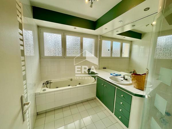 Appartement 4 pièces ? 100 m² ? Pau / Billère