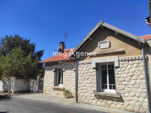 Maison à SAINT-JEAN-D'ANGELY, 17400 - 5 pièces 101m²