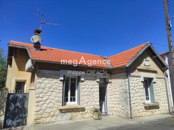 Maison à SAINT-JEAN-D'ANGELY, 17400 - 5 pièces 101m²
