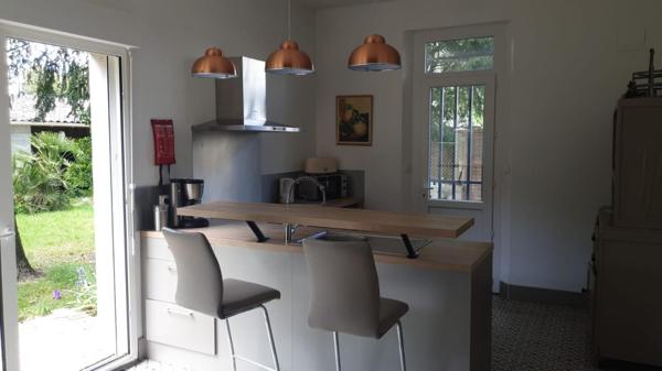 Maison à SAINT-JEAN-D'ANGELY, 17400 - 5 pièces 101m²