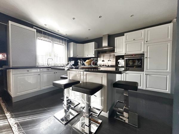 Maison 6 pièce(s) 3 chambre(s) 96 m²