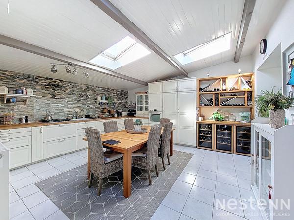 EXCLUSIVITE AMANDA - THOUARE SUR LOIRE Charmante maison en pierre de 166m²