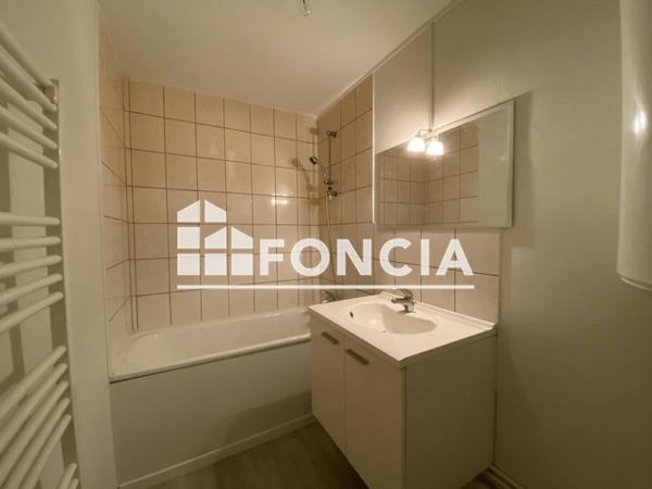 Location Appartement 2 pièces 49.22 m² - LE RELAIS FLEURI La Vespiere 14290