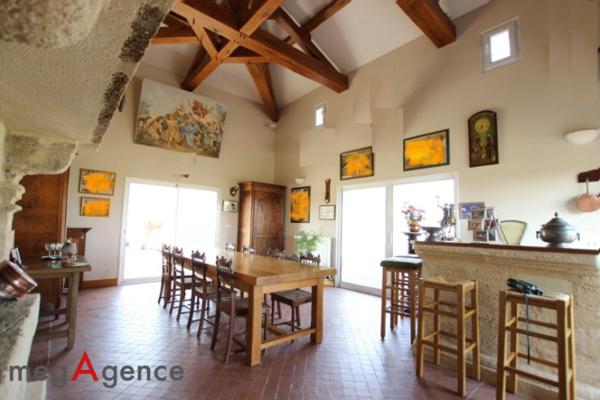 Maison à Doué-en-Anjou, 49700 - 6 pièces 212m²