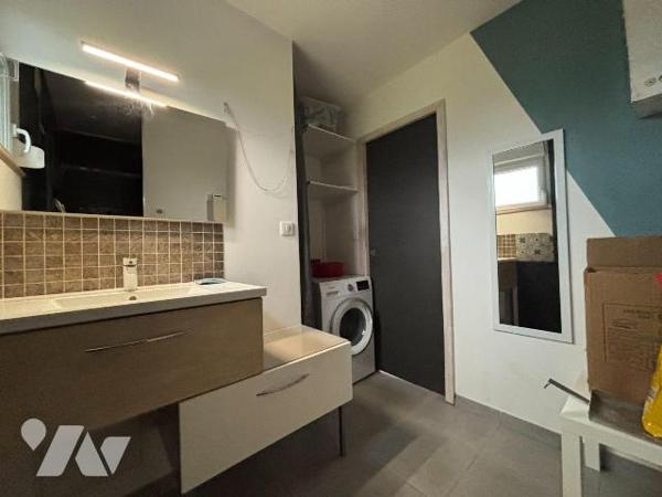 EXCLUSIVITÉ - La Gorgue

Découvrez cette maison semi mitoyenne située en pleine campagne de L...