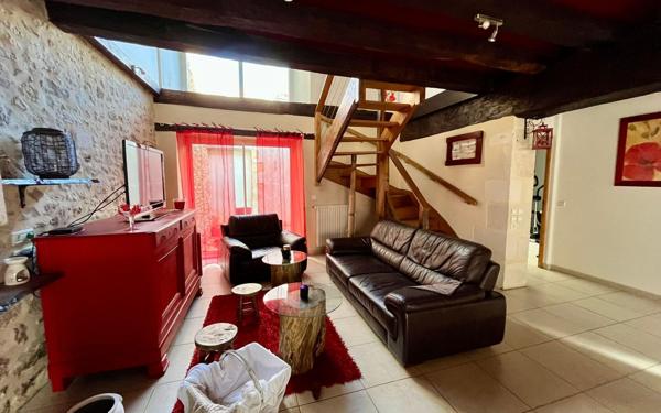 Maison à vendre    4 pièces •  La Rochefoucauld